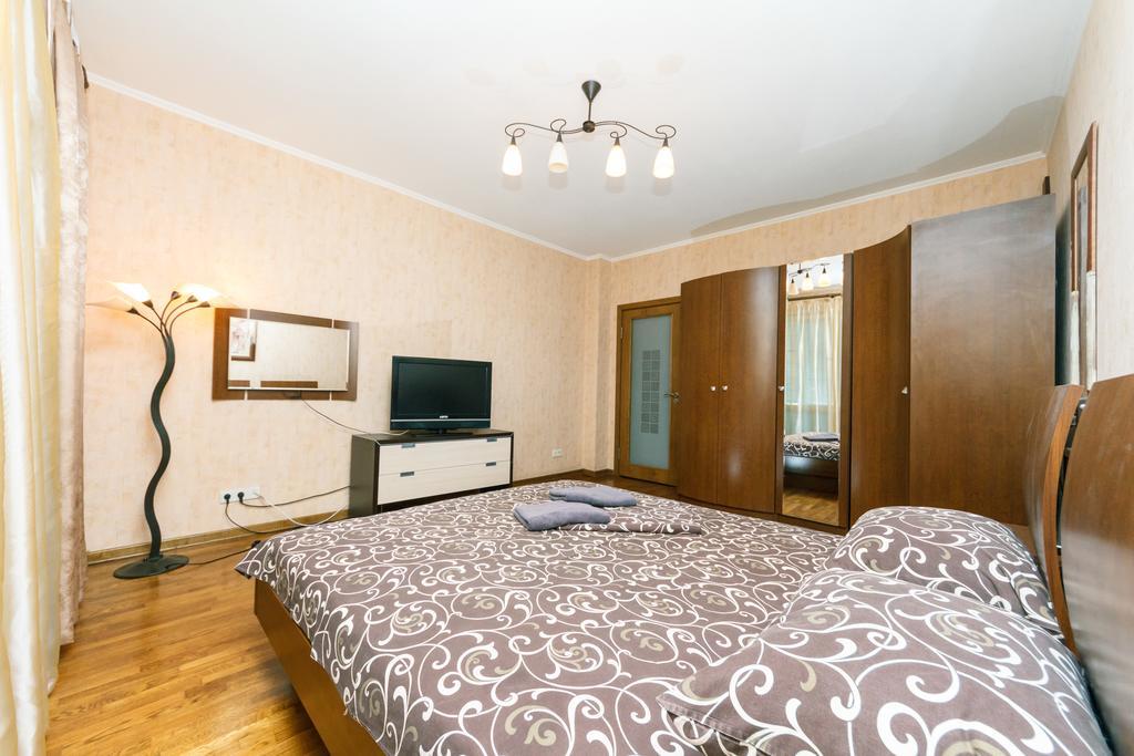Two-Storey Apartment Near Iec Київ Екстер'єр фото